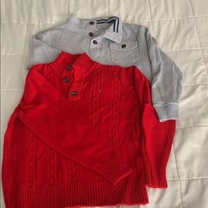 2 boys size 8/10 holiday sweaters.